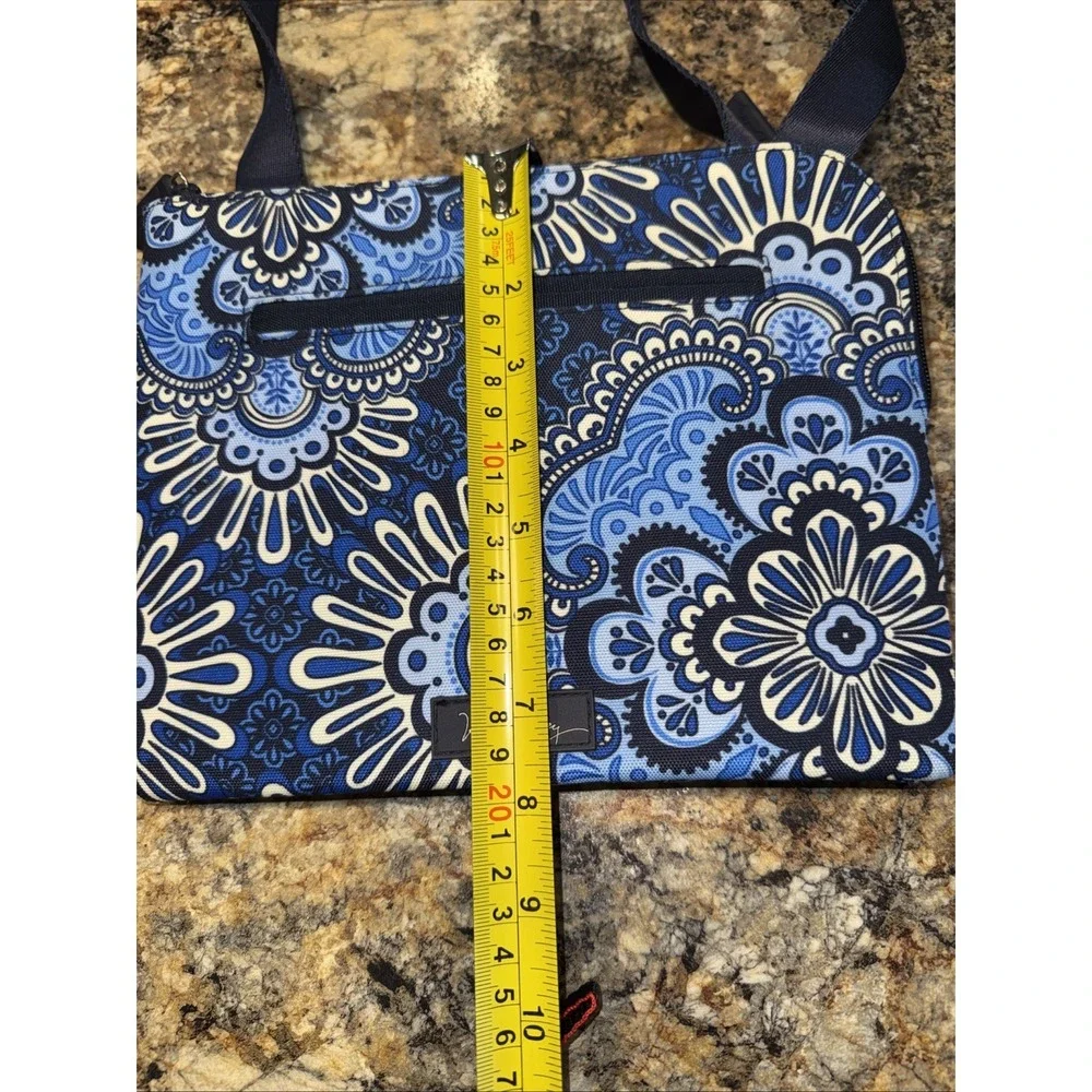 VERA BRADLEY Crossbody‎ Lighten Up Hipster Womens Bag Adjustable Strap